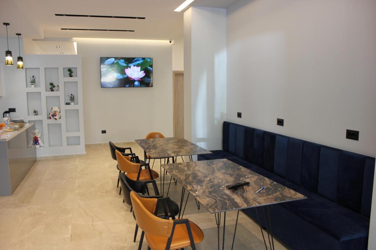Central Boutique Hostel Sarande Luaran gambar