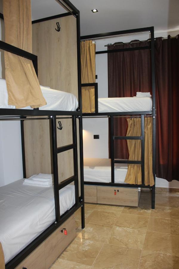 Central Boutique Hostel Sarande Luaran gambar