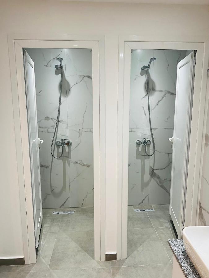 Central Boutique Hostel Sarande Luaran gambar